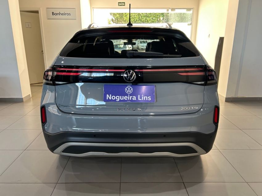 volkswagen nivus 1.0 200 tsi total flex highline automatico 4p 20256