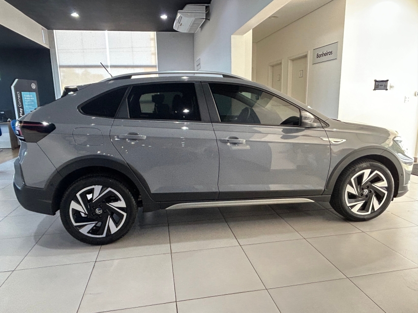 volkswagen nivus 1.0 200 tsi total flex highline automatico 4p 20258