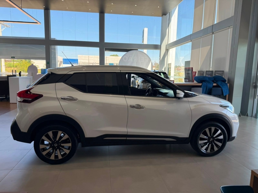 nissan kicks 1.6 16v flexstart sl 4p xtronic flex 5p automatico 20188