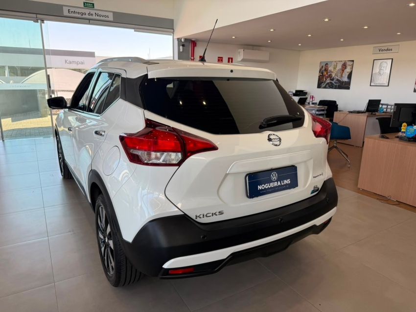 nissan kicks 1.6 16v flexstart sl 4p xtronic flex 5p automatico 201811
