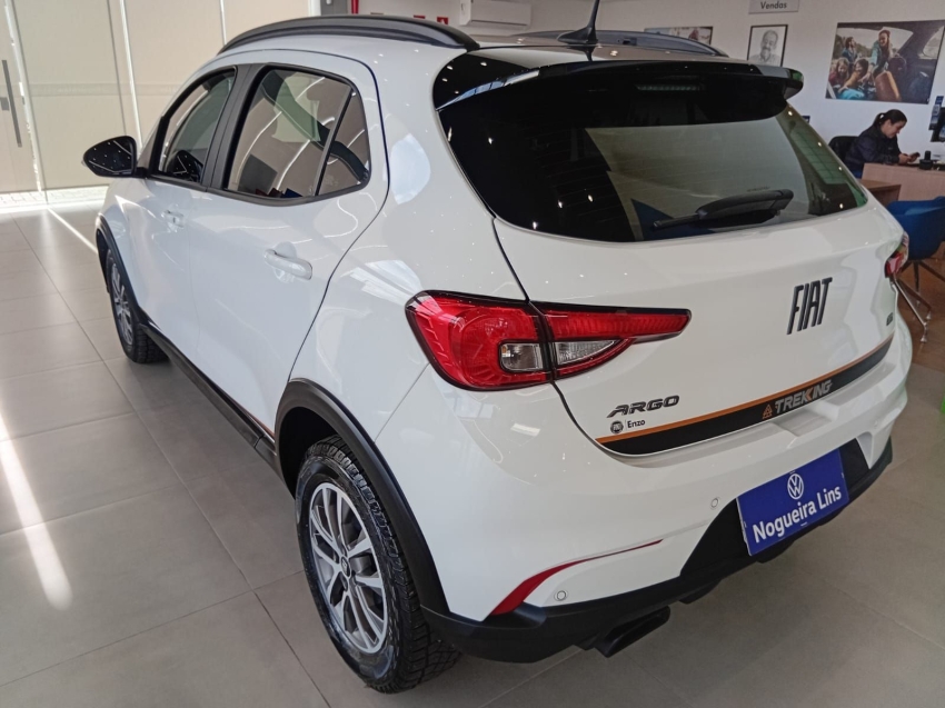 fiat argo 1.3 firefly flex trekking cvt 4p automatico 20241