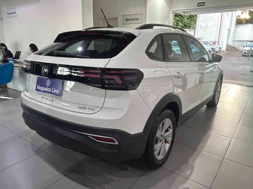 volkswagen nivus 1.0 200 tsi total flex comfortline automatico 4p 20226