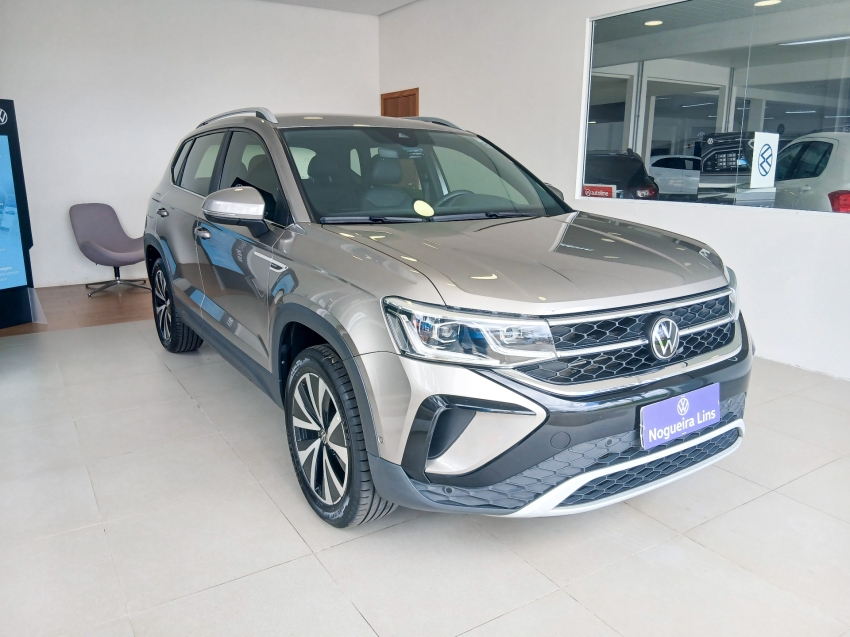 taos 1.4 250 tsi total flex highline automatico4