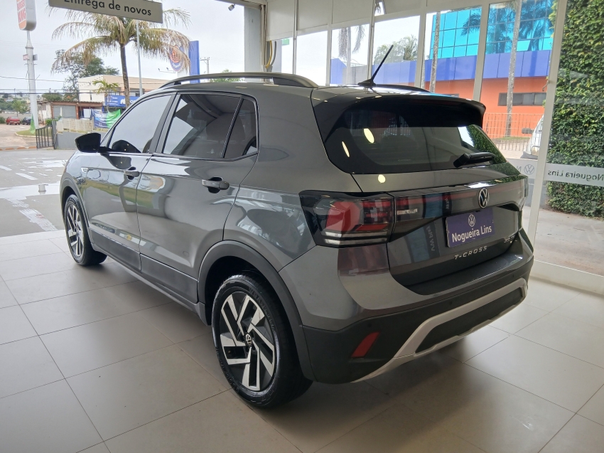 volkswagen t-cross 1.0 200 tsi total flex comfortline automatico 4p 20251
