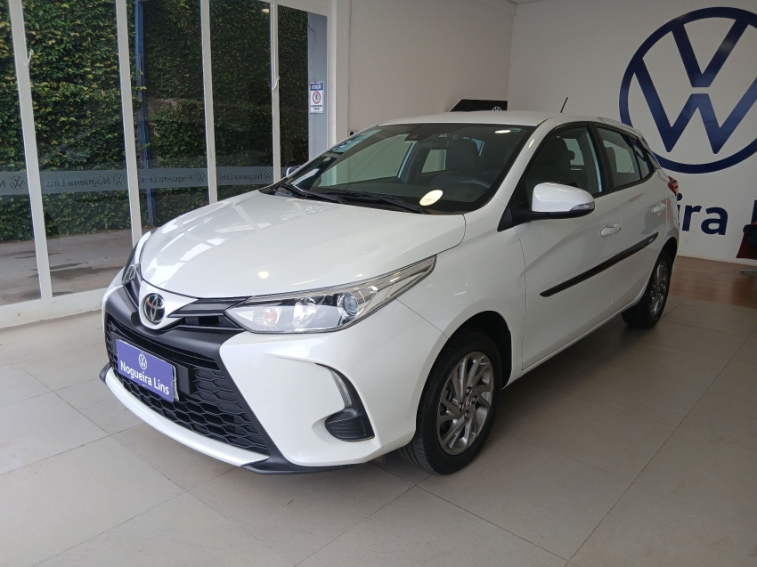 toyota yaris 1.5 16v flex xs multidrive 4p automatico 20240