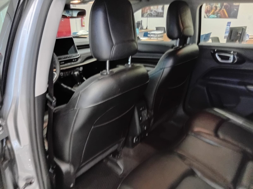 compass 2.0 td350 turbo diesel limited at911