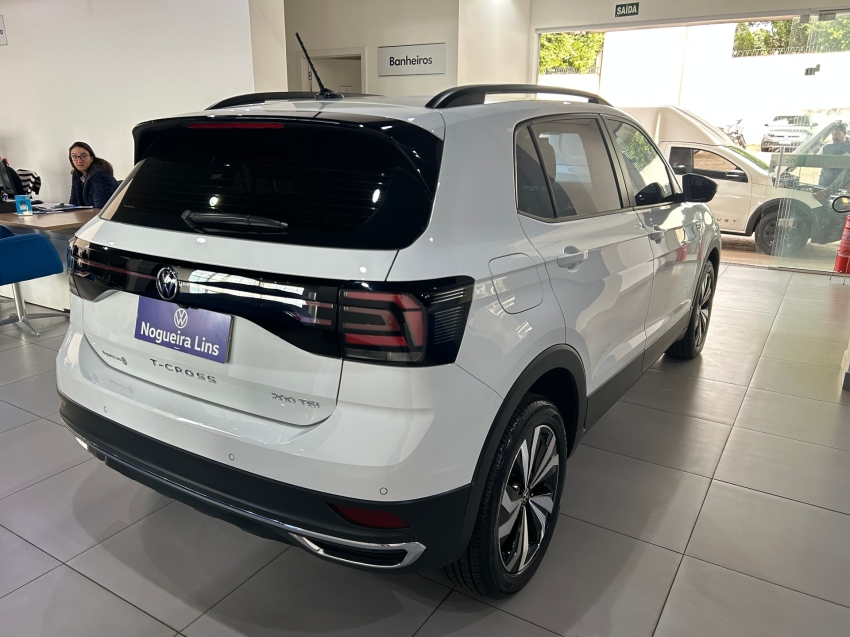 volkswagen t-cross 1.0 200 tsi total flex comfortline automatico 4p 20249