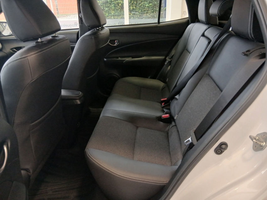 toyota yaris 1.5 16v flex xs multidrive 4p automatico 20245