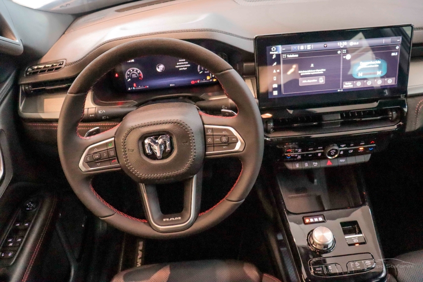 ram rampage 2.0 turbo flex r/t 4x4 automatico gasolina 4p 20274