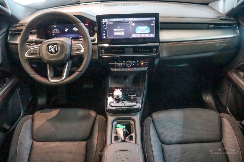 ram rampage 2.0 turbo flex r/t 4x4 automatico gasolina 4p 20275