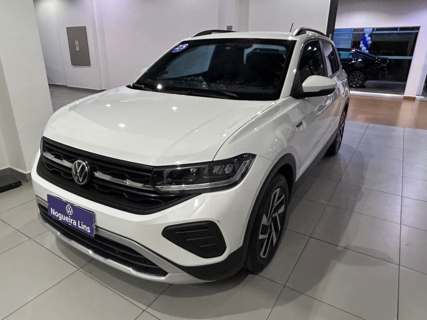 volkswagen t-cross 1.0 200 tsi total flex comfortline automatico 4p 2025