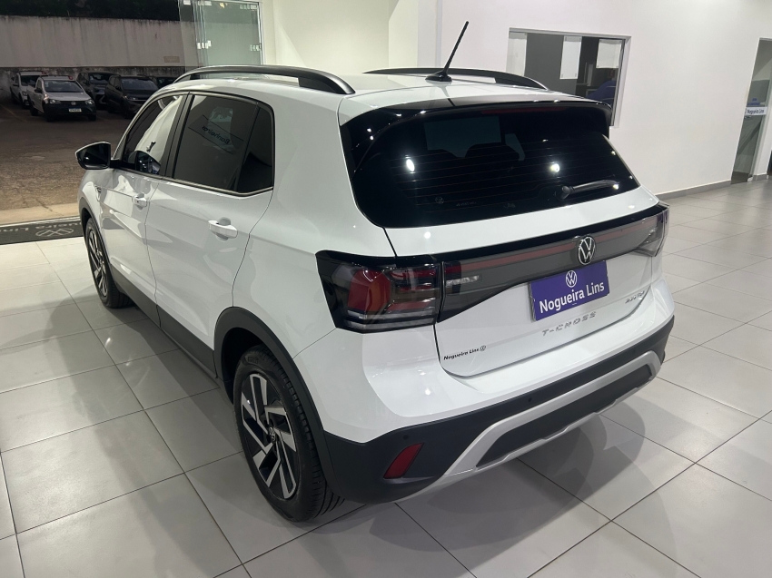 volkswagen t-cross 1.0 200 tsi total flex comfortline automatico 4p 20251