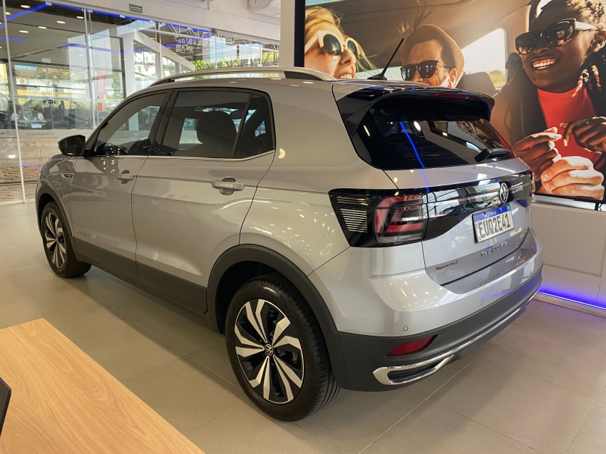 volkswagen t-cross 1.4 250 tsi total flex highline automatico 4p 20241