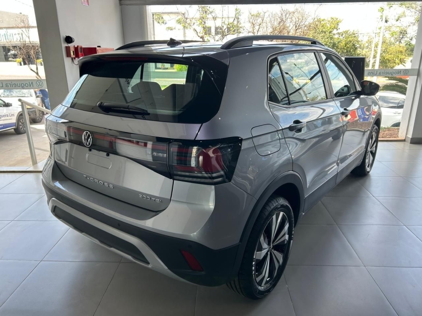volkswagen t-cross 1.0 200 tsi total flex automatico 4p 20261