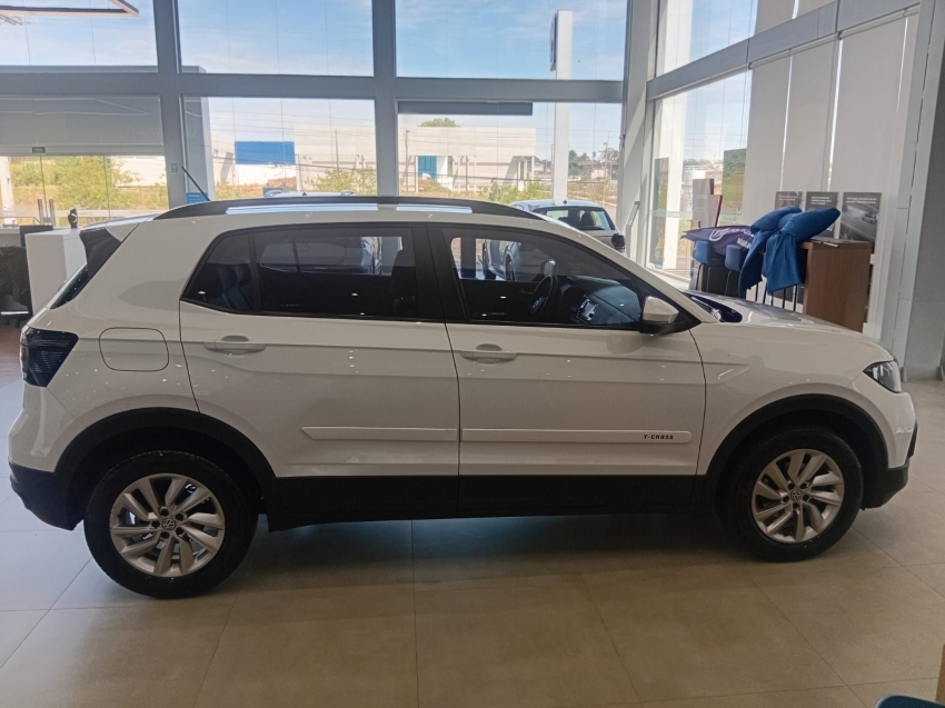 volkswagen t-cross 1.0 200 tsi total flex sense automatico 4p 20206