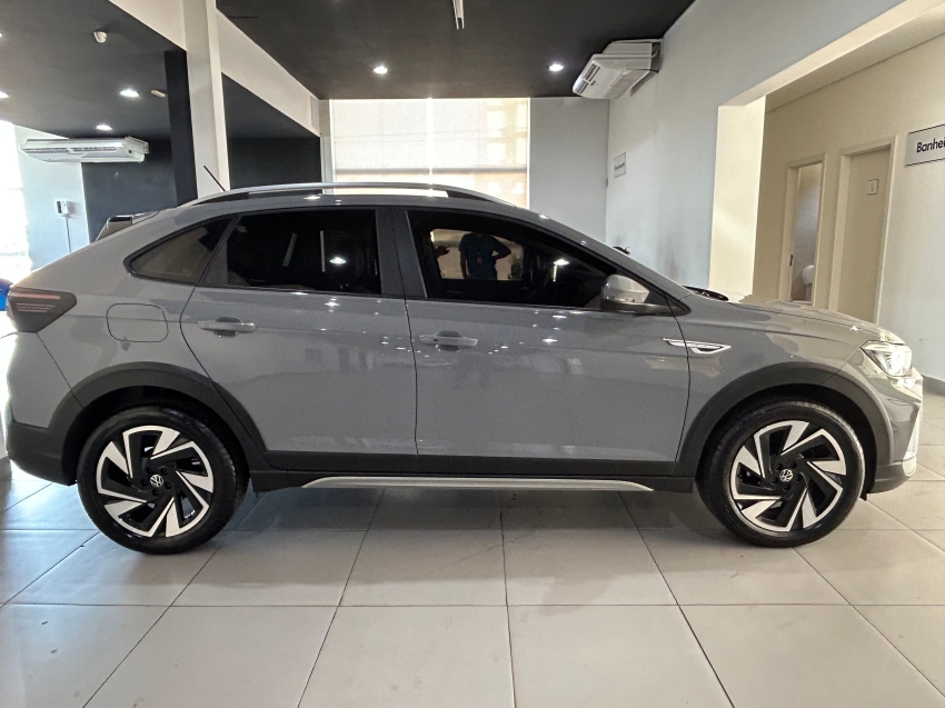 volkswagen nivus 1.0 200 tsi total flex highline automatico 4p 20266
