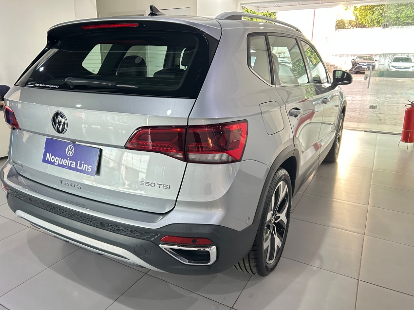 volkswagen taos 1.4 250 tsi total flex highline automatico 4p 20245