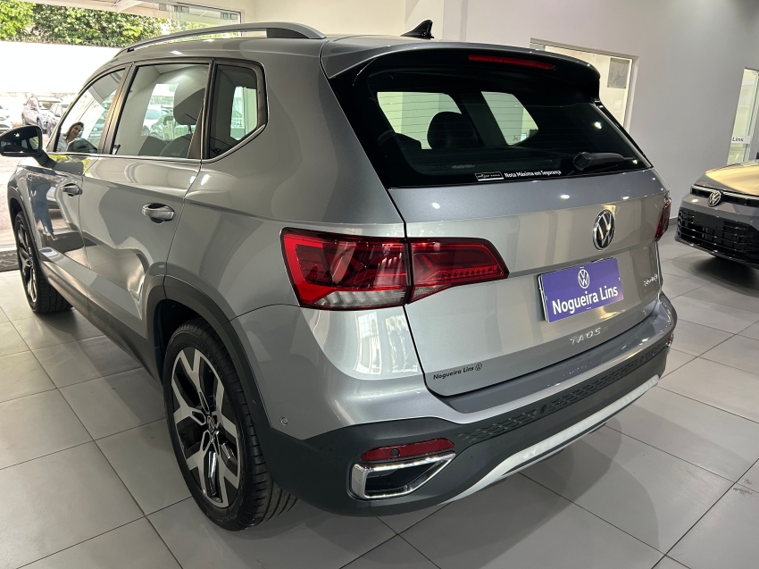 volkswagen taos 1.4 250 tsi total flex highline automatico 4p 20241