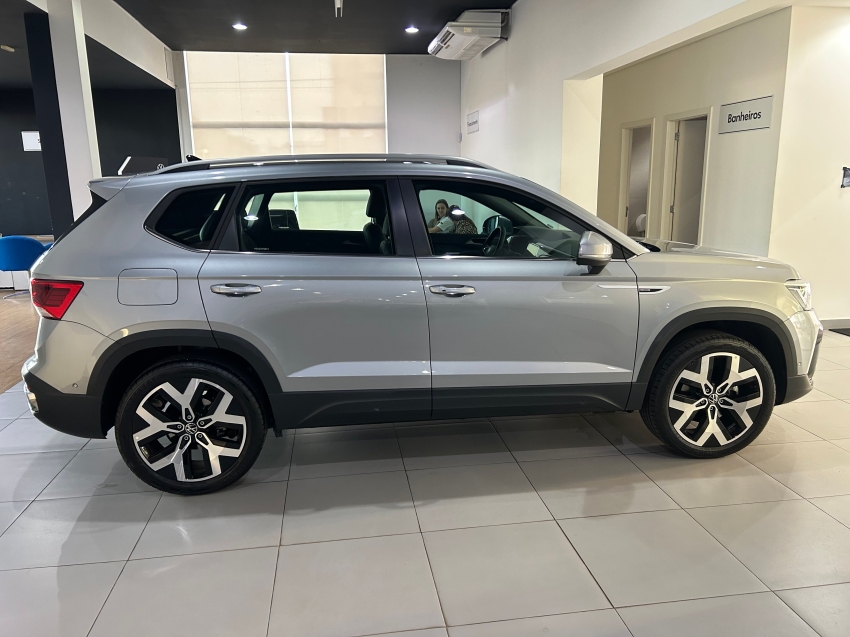 volkswagen taos 1.4 250 tsi total flex highline automatico 4p 20248