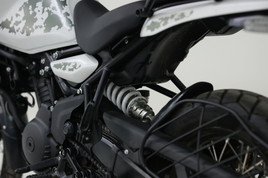 royal enfield himalayan top kamet white 450 gasolina manual 202623