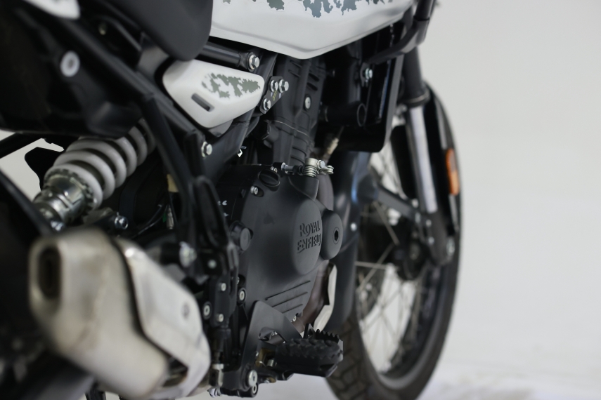 royal enfield himalayan top kamet white 450 gasolina manual 202619