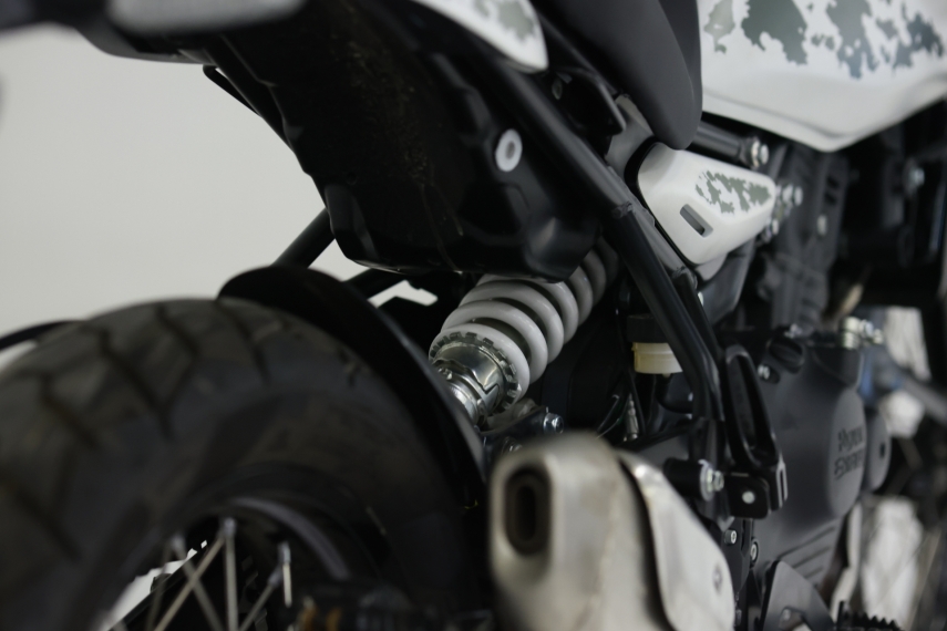royal enfield himalayan top kamet white 450 gasolina manual 202618