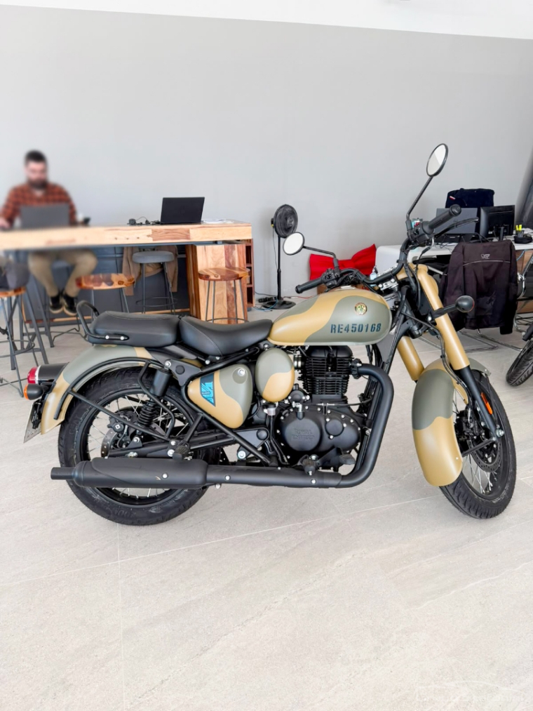 royal enfield classic 350 signals commando sand gasolina manual 20261