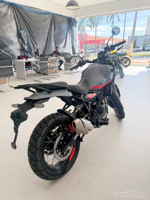 royal enfield himalayan mid slate salt/slate poppy blue (com camara) 450 gasolina manual 20274