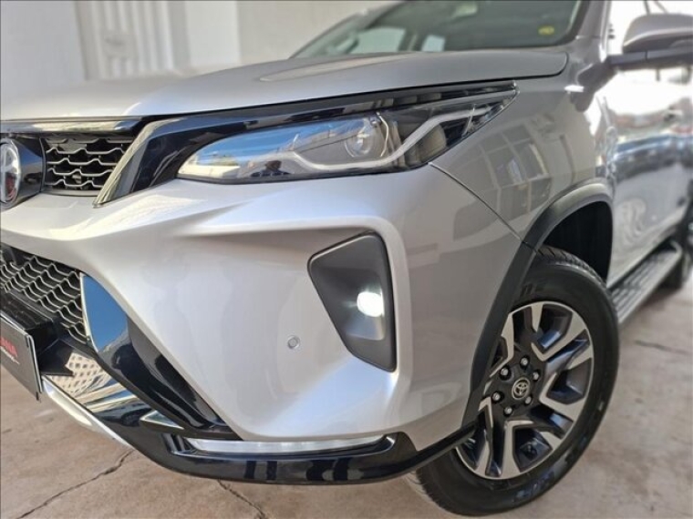 sw4 2.8 tdi srx platinum 7l 4x4 (aut) diesel 4p automatico 20245