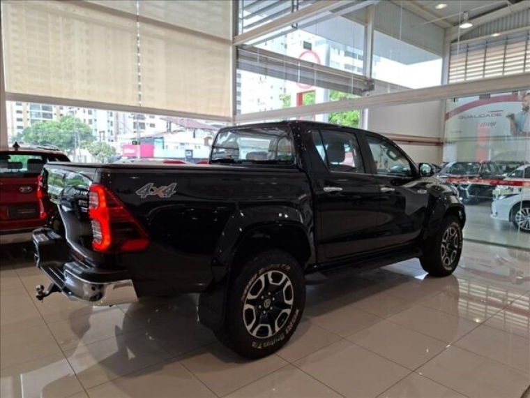 toyota hilux 2.8 d-4d turbo diesel cd srx plus 4x4 automatico 4p 20243