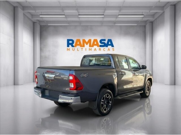 toyota hilux 2.8 d-4d turbo diesel cd srv 4x4 automatico 4p 20244