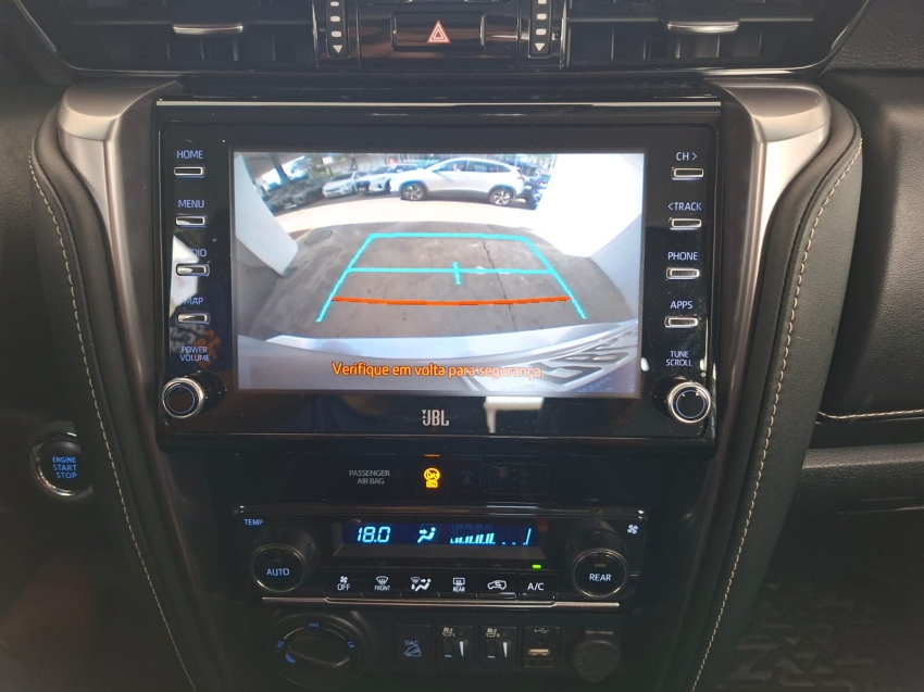 toyota hilux sw4 2.8 d-4d turbo diesel srx 7l 4x4 automatico 5p 202114