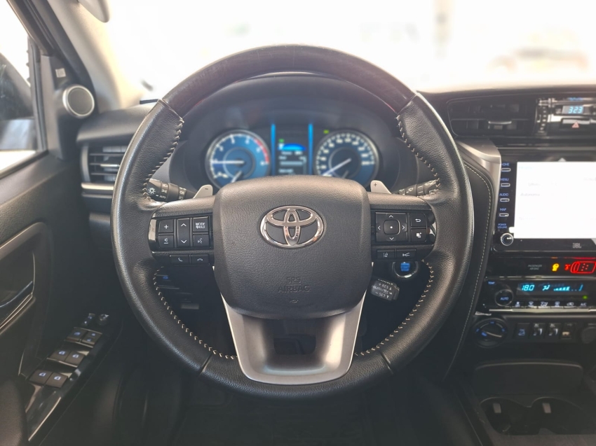 toyota hilux sw4 2.8 d-4d turbo diesel srx 7l 4x4 automatico 5p 20219