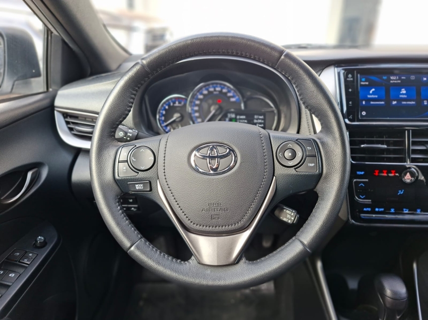 toyota yaris 1.5 16v flex sedan xs multidrive 5p automatico 202410