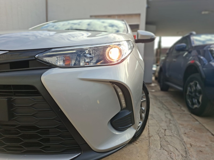 toyota yaris 1.5 16v flex sedan xs multidrive 5p automatico 20244