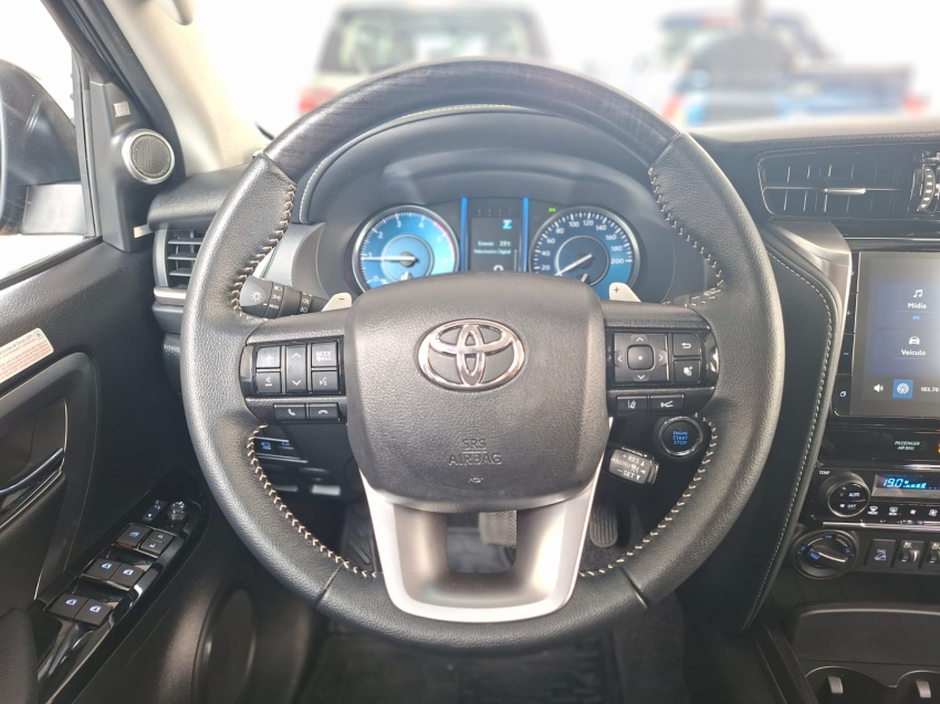 toyota hilux sw4 2.8 d-4d turbo diesel srx platinum 7l 4x4 automatico 5p 20248