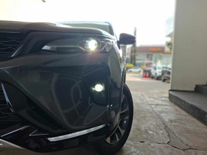 toyota hilux sw4 2.8 d-4d turbo diesel srx platinum 7l 4x4 automatico 5p 20245