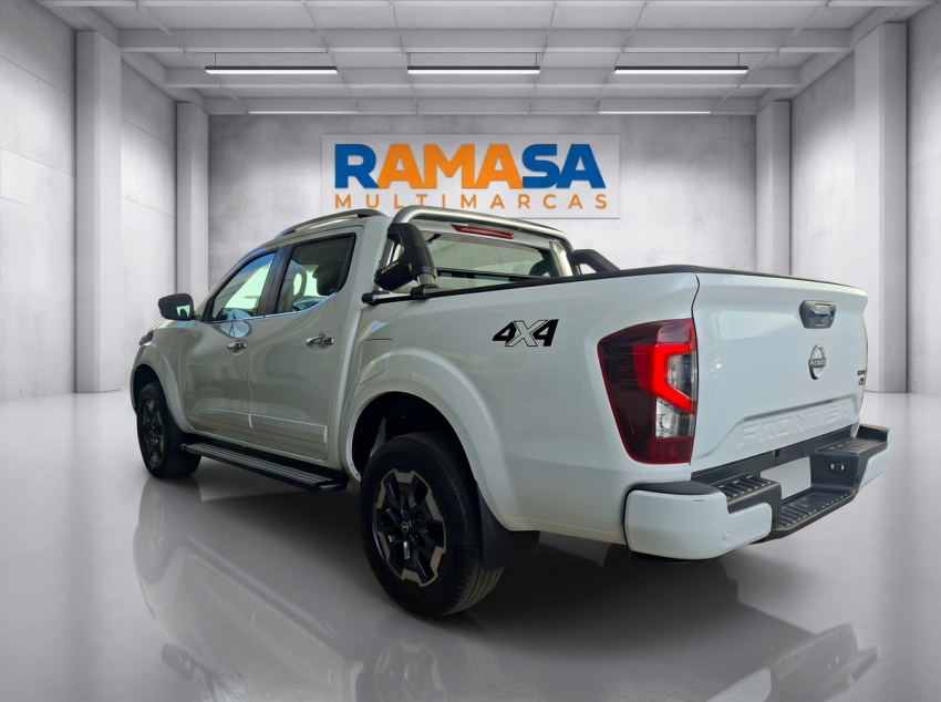 nissan frontier 2.3 16v turbo diesel platinum cd 4x4 automatico 4p 20243