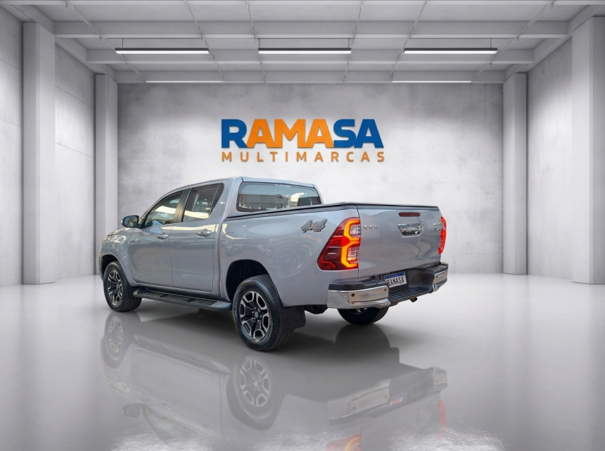 toyota hilux 2.8 d-4d turbo diesel cd srx 4x4 automatico 4p 20253