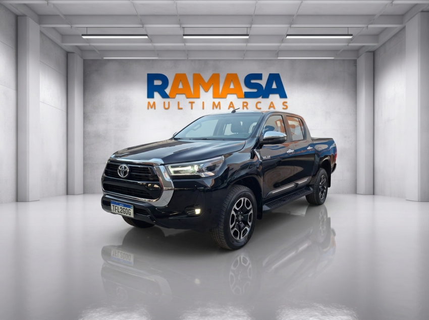 toyota hilux 2.8 d-4d turbo diesel cd srv 4x4 automatico 4p 2025
