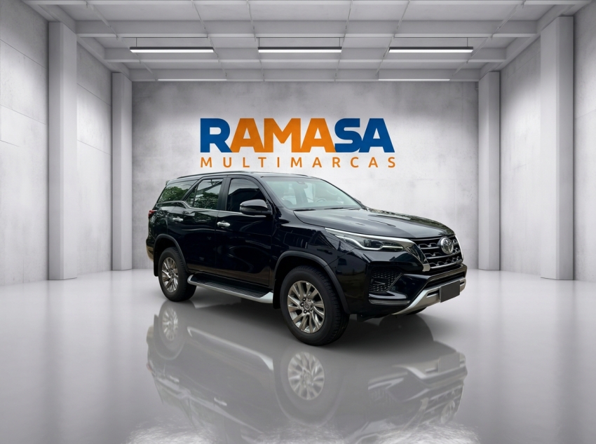 toyota hilux sw4 2.8 d-4d turbo diesel srx 4x4 automatico 5p 20241