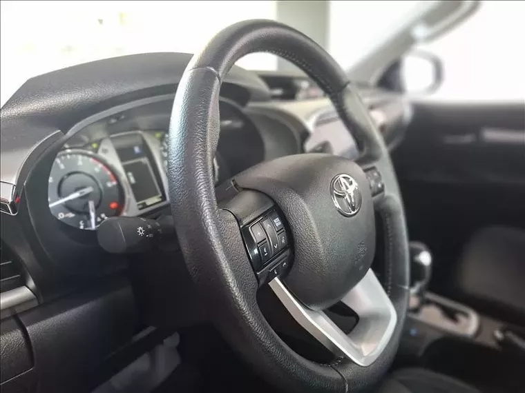 toyota hilux 2.8 d-4d turbo diesel cd srv 4x4 automatico 5p 20258