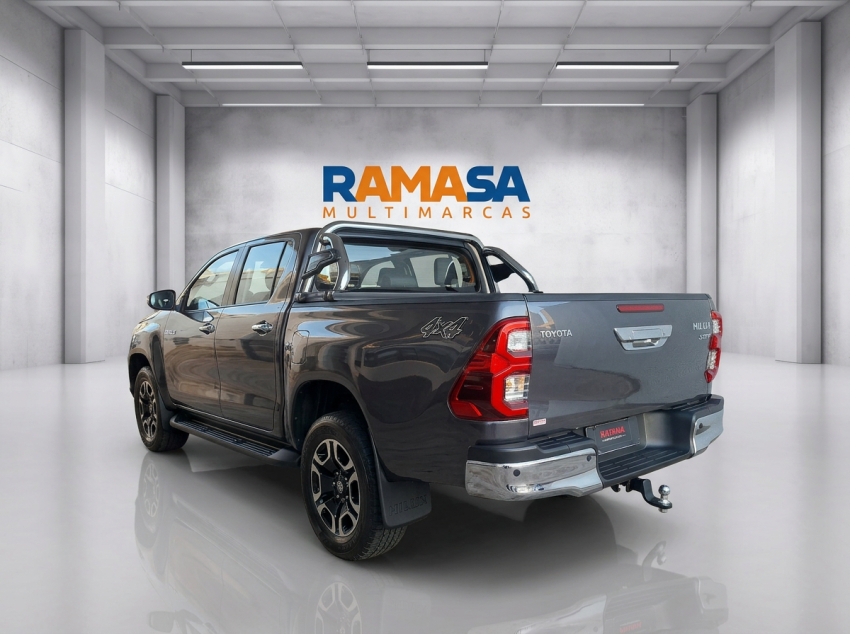 toyota hilux 2.8 d-4d turbo diesel cd srv 4x4 automatico 5p 20252