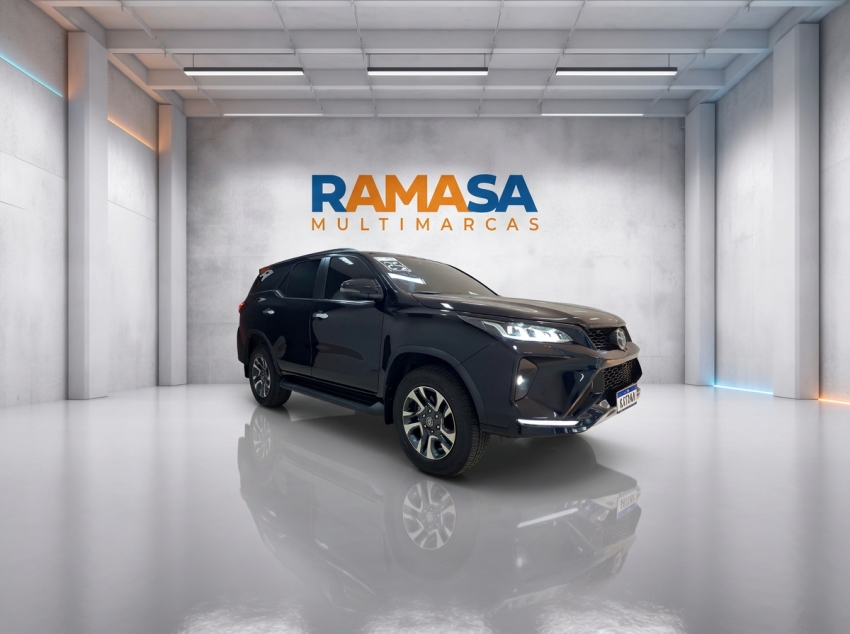 toyota hilux sw4 2.8 d-4d turbo diesel diamond 7l 4x4 automatico 5p 20252
