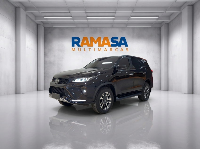toyota hilux sw4 2.8 d-4d turbo diesel diamond 7l 4x4 automatico 5p 2025