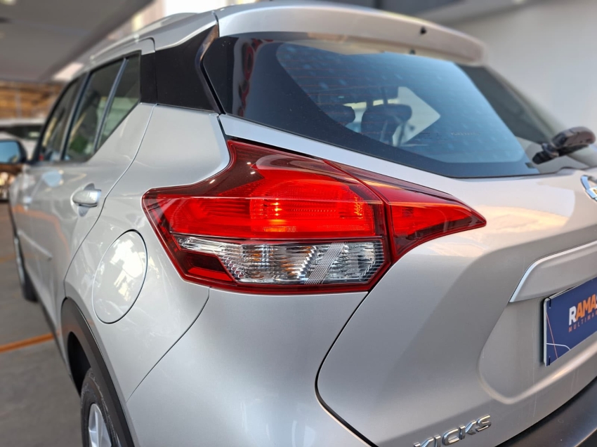 nissan kicks 1.6 16v flexstart s 4p xtronic flex 5p automatico 20204