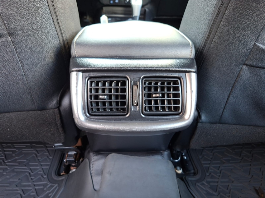 toyota hilux 2.8 d-4d turbo diesel cd srx 4x4 automatico 4p 202213