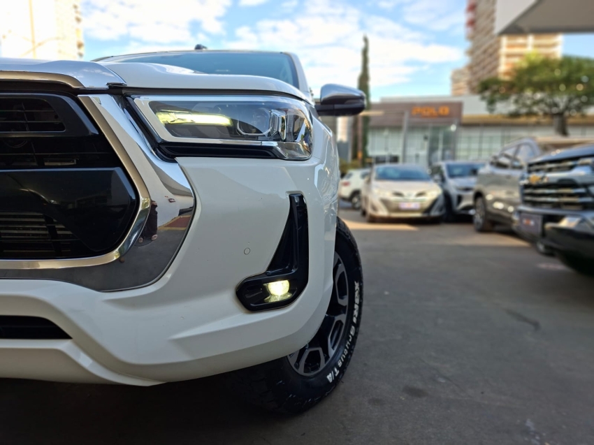 toyota hilux 2.8 d-4d turbo diesel cd srx 4x4 automatico 4p 20224