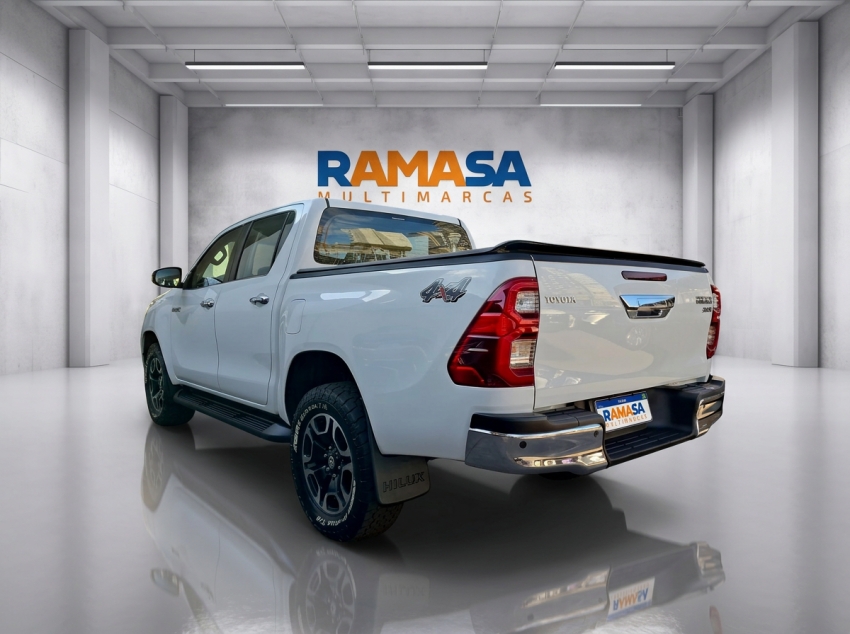 toyota hilux 2.8 d-4d turbo diesel cd srx 4x4 automatico 4p 20222