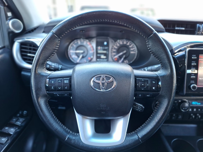 toyota hilux 2.8 d-4d turbo diesel cd srx 4x4 automatico 4p 202210